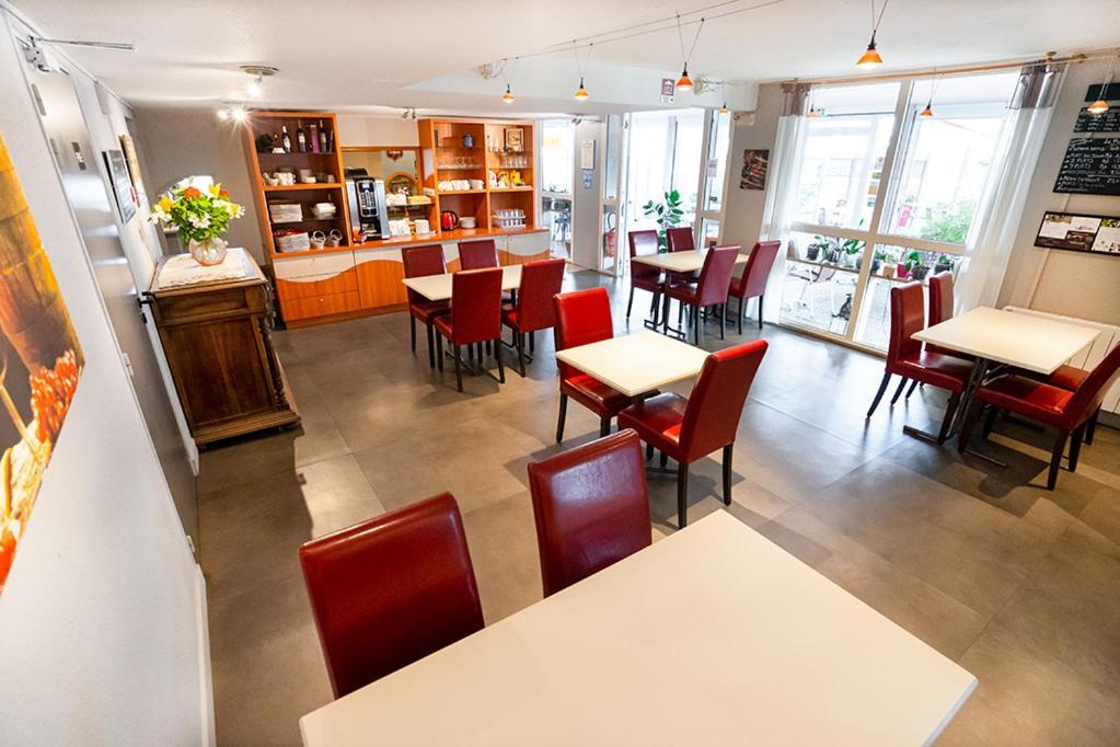 Logis Hotel- Hotel Restaurant Le Rialto Le Sequestre Ngoại thất bức ảnh