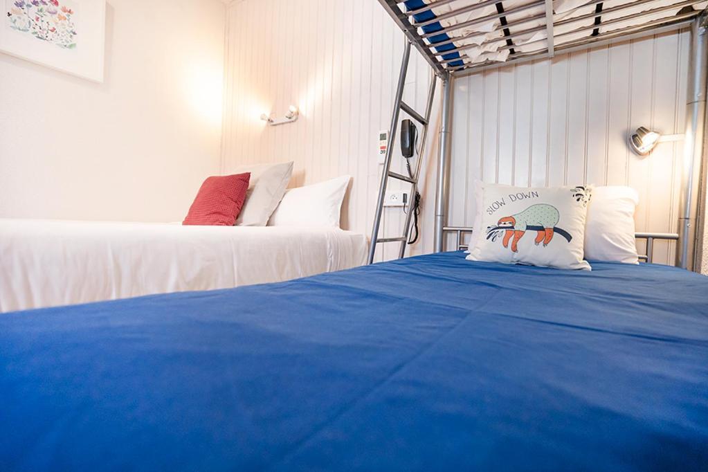 Logis Hotel- Hotel Restaurant Le Rialto Le Sequestre Ngoại thất bức ảnh
