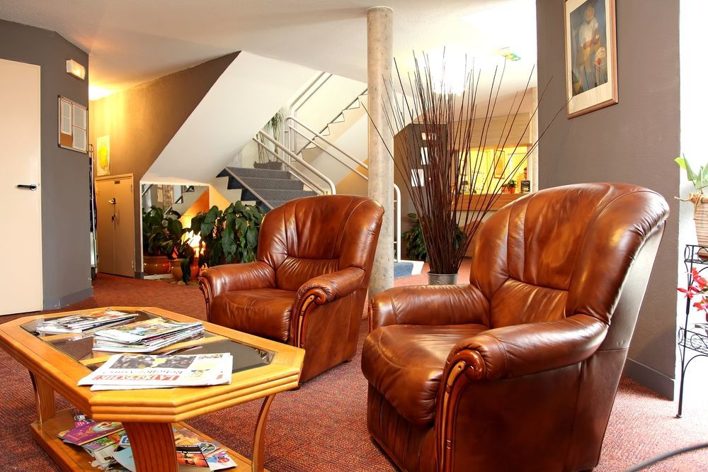 Logis Hotel- Hotel Restaurant Le Rialto Le Sequestre Ngoại thất bức ảnh