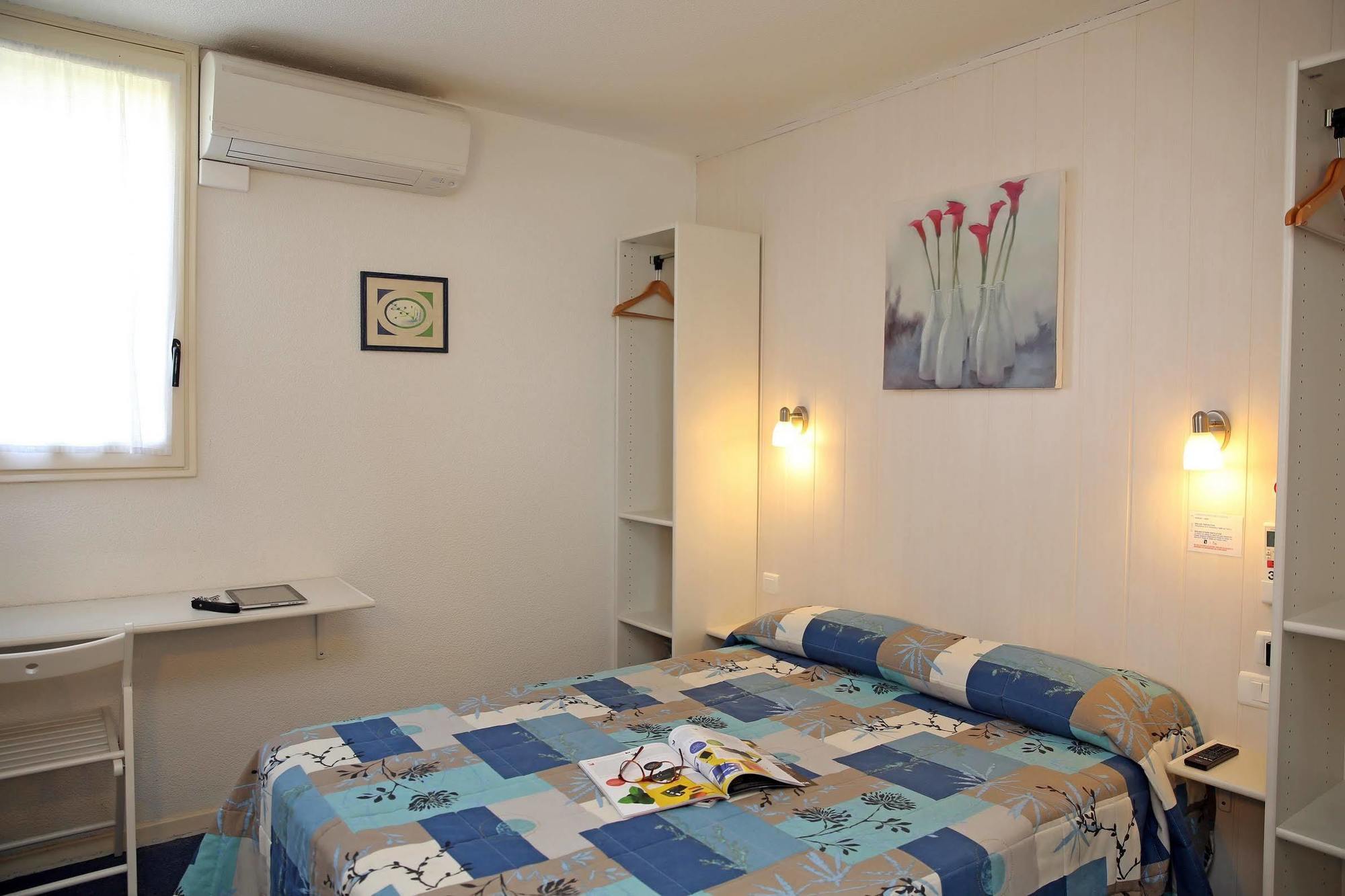 Logis Hotel- Hotel Restaurant Le Rialto Le Sequestre Ngoại thất bức ảnh
