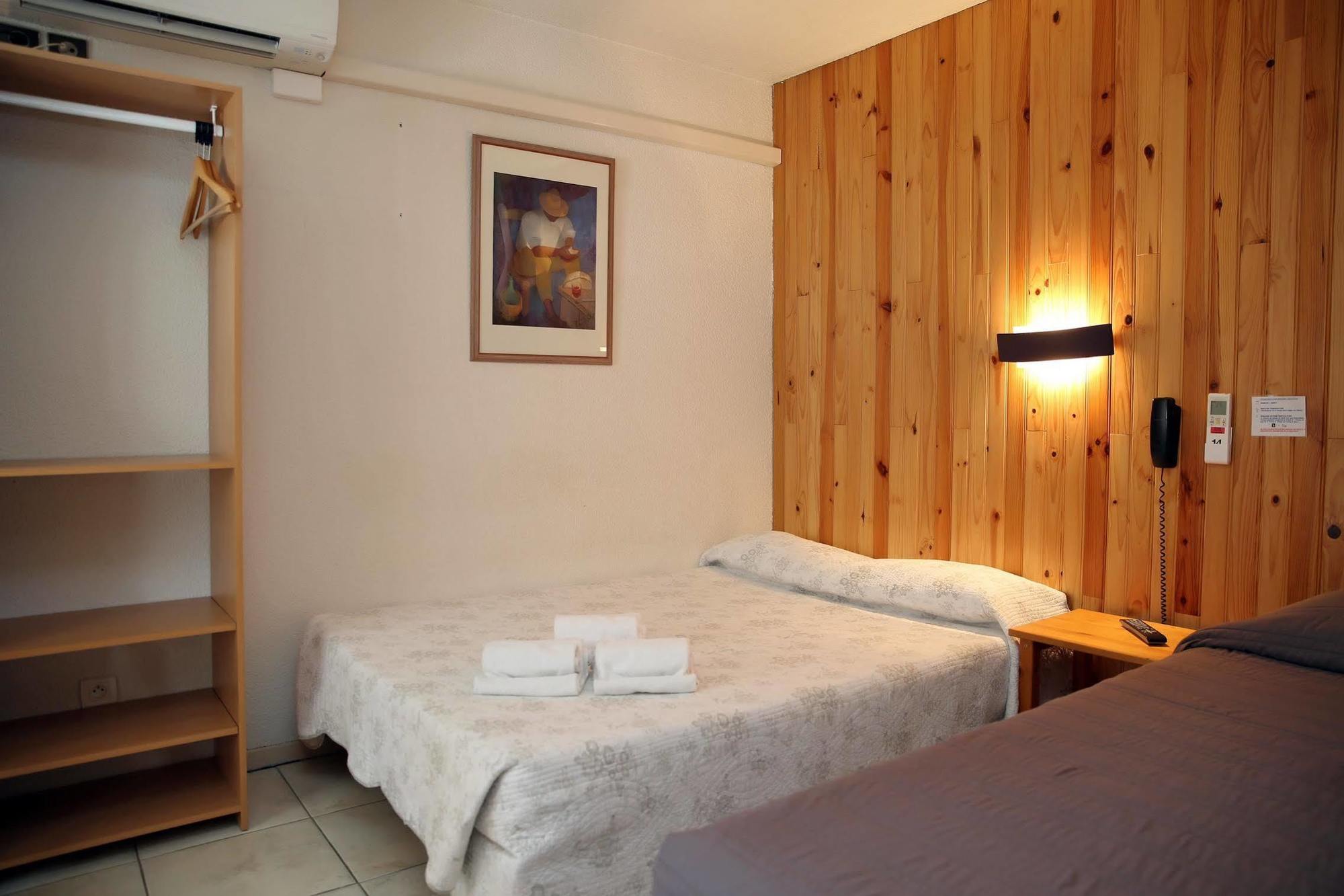 Logis Hotel- Hotel Restaurant Le Rialto Le Sequestre Ngoại thất bức ảnh