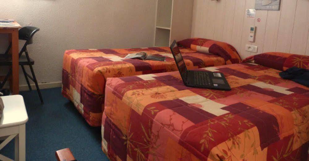 Logis Hotel- Hotel Restaurant Le Rialto Le Sequestre Ngoại thất bức ảnh